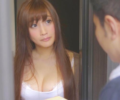 「いやッ！せめてゴムだけは､､､ッ！」神爆乳すげｗｗｗｗｗ豊満ボディを持てあます清楚主婦！鬼畜クズに犯され肉便器堕ちｗｗｗ