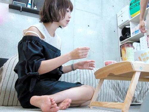 さっき知り合ったばっかなのにぃ､､､。最強ルックス！ガード固めのロリカワ少女が糞野郎にパコられエロ撮影を拡散されとるｗｗ