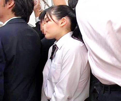 「イヤぁ､､､お兄ちゃん､､ヤメてよぉ､､､」身動きとれない満員電車で見っけた制服ＪＫ！痴漢してたら妹だった件ｗｗｗｗｗ