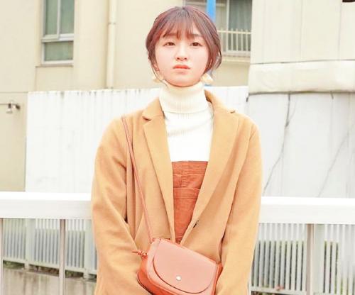 『恥ずかしいけど､､､すっごい感じる､､♡』透明感バリバリのロリ少女！清楚あふれる美ＢＯＤＹさらして変態羞恥すげｗｗｗ