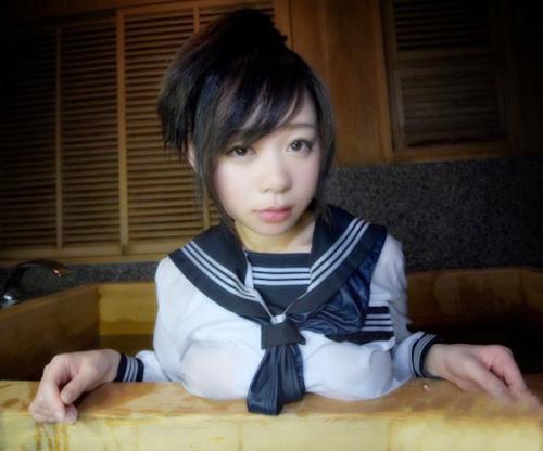 マジかわいい制服少女が脱げばスケベＥ乳！発情クズの変態調教ＳＥＸに可愛い声で鳴きやがるｗｗｗｗｗスクール水着