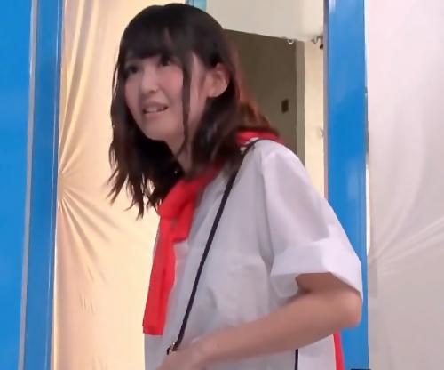 しょうがないなぁ､､､♡童顔ロリ美少女がオナサポのつもりが大人チンポにゴム無しセックス中出しマジ絶頂ｗ
