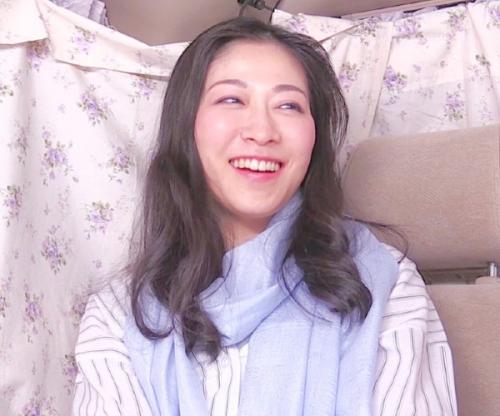 そんなにされたら､､､我慢できない♡貞淑美人なナリして鬼スケベｗｗｗボディタッチでワレメ大洪水！ホテルで鬼パコ大絶頂ｗ