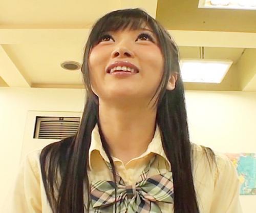やっべぇ！超可愛いぞｗｗｗ好奇心丸出しの女子高生がおっさん相手にねっとりＳＥＸでガチイキしてるｗｗｗ