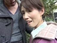 六十路＊野外セックス『美魔女おばさまキターーーー！！』田舎の未亡人が久しぶりの肉棒の味が忘れられなくて・・・・