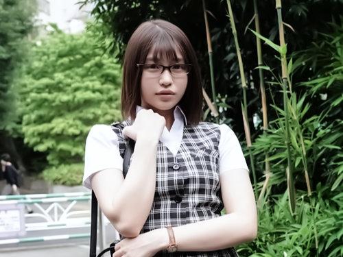 地味メガネなフリして脱げば性獣モンスター降臨ｗｗｗｗｗｗ超チンポ大好き変態女子がおまんこ馬鹿になるまで腰振り絶叫悶絶♡