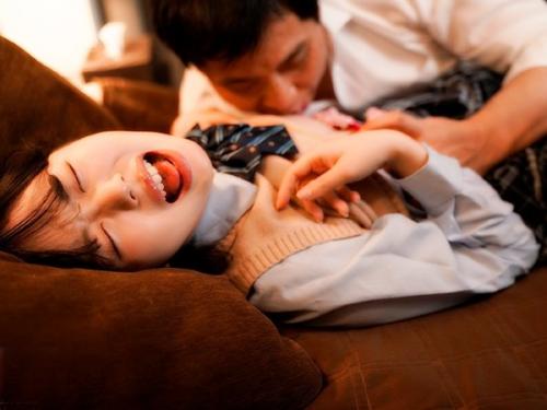 死ぬほど抵抗してもグチョグチョ下半身はエロ正直ｗｗｗｗｗ大嫌いなクズに媚薬キメられ肉オナホの快楽堕ちする美少女絶望♡