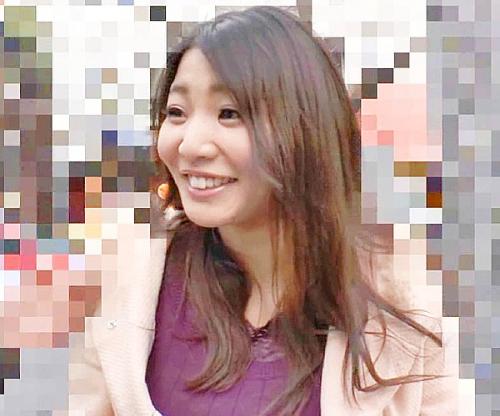 やだぁ､恥ずかしいぃ♡街角捕獲された美人奥さん！車内でアソコを潤わせてホテルで激ハメ中出しされちゃうｗｗｗ