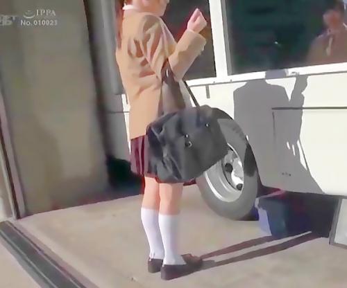 ウズウズしちゃいます♡思春期おっぱいを激辱されて興奮しっぱｗｗｗ美巨乳ロリＪＫが大人チンポに鬼パコられるｗｗ
