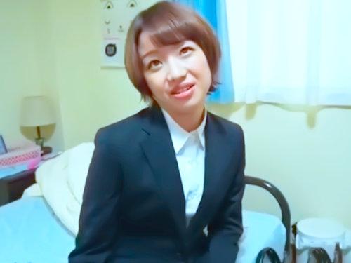 わたしが初めてでいいのかな･･･？！超絶かわいい女子大生！自宅で悩める童貞君に初中出しされちゃったｗｗｗ筆おろしセックス