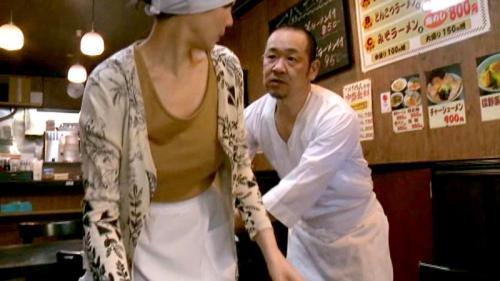 三浦恵理子　パート先の店主に強引に淫交をさせられるが絶倫チンポの快楽に眠ってた性欲があふれ出す巨乳熟女妻の官能ドラマ！！