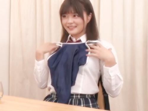 スク水しか勝たんｗｗｗｗｗ可憐ロリな女子高生が高額報酬に釣られて羞恥調教に大量アクメ潮のお漏らしアクメｗｗｗ