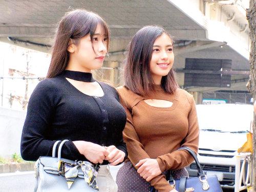 悩める童貞男子を密着風呂で一発解決ｗｗｗｗｗ美爆乳のＷ痴女妻がドクドク中に出されて性欲暴走の連続中出しご満悦♡