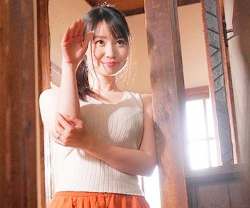 タオル一枚のスケベな乳房！まじでけぇｗｗｗ激えちボディな人妻が他人棒を誘惑して不貞セックスしまくりｗｗｗ