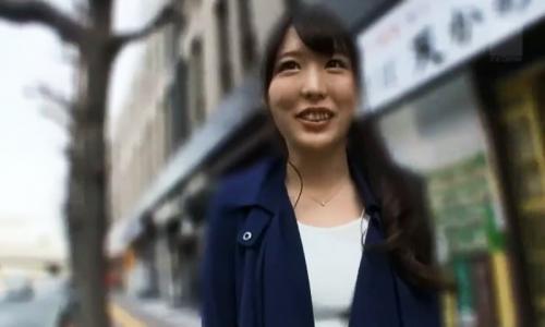人妻ナンパ　やっべぇ激カワ奥さんがイケメンに引っかかって服を脱げば奥手なフリして超淫乱！！