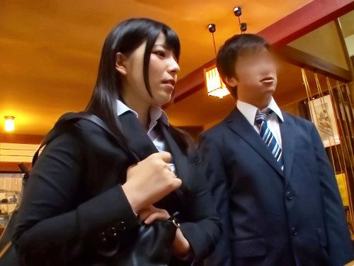 変なコトしないって約束だかんねーーー？！アイドル女子社員と一晩同部屋の神展開！！浴衣巨乳にマッハ発情でSEX確定だろ！！