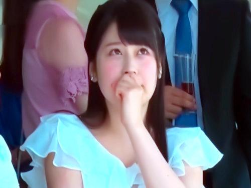 同窓会からMM号に迷い込んだら最低？！「みんな見てるの・・・？」爆乳ロリ娘の痴態を元クラスメイトが視姦！どっぷり膣内射精