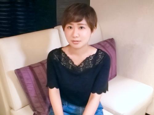 そこら辺にいる完全素人が最強、しかも処女ｗｗｗｗｗｗ脱げば清楚美乳！未姦通ロリマンにズボズボ！痛がる姿にモーレツ背徳♪