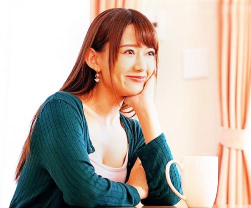「お母さんには黙っててね､､､､♡」熟女のカラダが一番エロいｗｗｗｗｗ発情クズに迫られ股間ぐっちょり！過激セックス絶頂！
