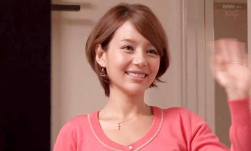 美人妻が不法侵入した鬼畜野郎に強姦される！激しいＳＥＸにカラダは感じてしまい涙目イキまくる！！
