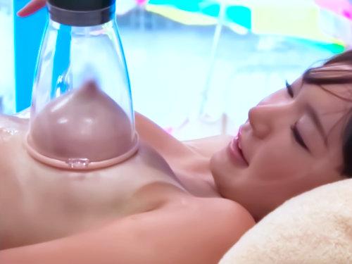 これってホントに美容マッサージなの・・・？日焼け少女が騙されて？！「これ弱い…逝くぅーーーーッ」膣奥まで挿入されたロリ娘