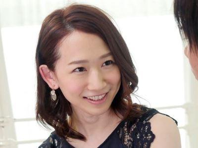 水戸かな　SSS級のガチ人妻キターーー！！美人過ぎる奥さま初撮りで他人棒相手に悶絶乱れイキ！！