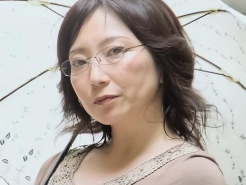 Gカップの色白美肌45歳熟女の肉欲やっべｗｗｗｗｗ汗ダラダラ！汁ジュクジュクのド変態美魔女は中出し交尾にご満悦♡