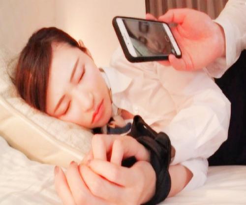 大嫌いな上司にイカされ続けるｗｗｗｗｗ美人ＣＡを制服着衣のままに肉便器調教！激辱ハメホ！ガチレイプ！！