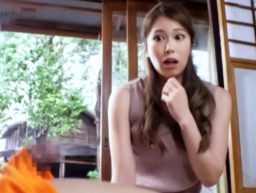 息子のギンギン肉棒にパンツを濡らす美熟ママｗｗｗｗｗｗ「パパにはバレないからぁ♡」欲求不満はモラルを簡単にぶち壊すぜ♡