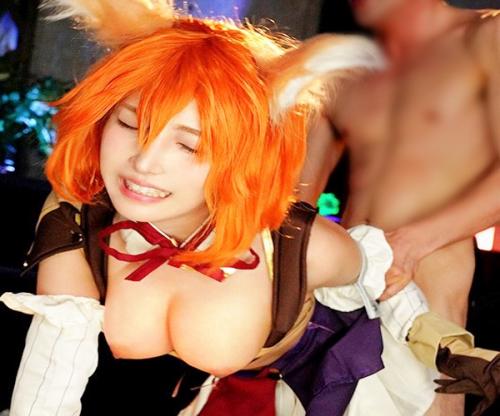 『あぁぁん､､おちんちん気持ちイイぃ､､』射精されるだけの淫乱ボディ！爆乳アイドルが発情カメラマンのデカマラちんしゃぶ！