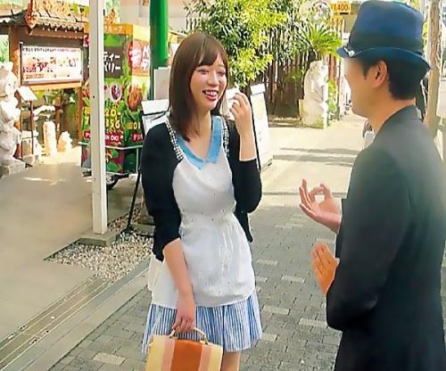 素人ナンパ！街ブラ中の素人女子をガチナンパ！早漏男子のお悩み相談から素股体験でスイッチ入ればハメハメするぅ～～！！