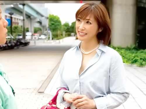 清楚上品な四十路セレブ美熟女？！ホテル連れ込みｗｗｗｗｗ下着チェックで股間熱くさせた3Pセックスで絶頂アクメな♪