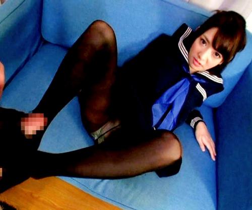 黒パンストde足コキ　淫乱女子高生がエロ語を吐きながらの容赦ないチンポイジメがもう辛抱できませんからっ！！麻里梨夏