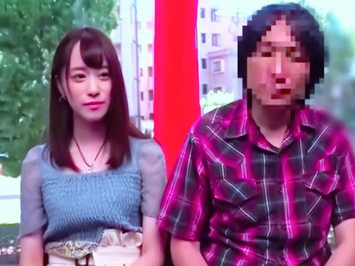 無警戒にマジミラ号に乗車したら最悪なｗｗｗｗｗｗ彼氏は窓外放置！神業エステで秒で濡れる？！中出しまでゆるした素人女子♪
