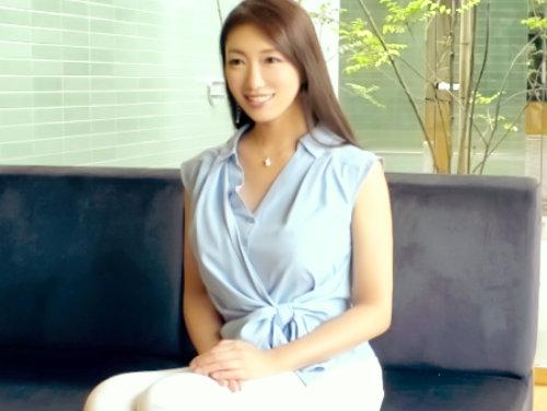 30歳越えるとますますエロくなる体？！妖艶で美しい完璧スタイルｗｗｗｗｗ色気ムンムン巨乳美熟女を若いチンポで鬼姦通♪