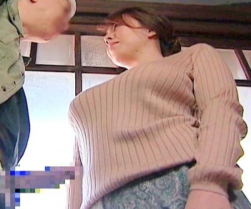抱いて､､､♡すっげぇ美爆乳の豊満熟女！男ふたりを誘って過激３Ｐ悶絶痙攣ｗｗｗ
