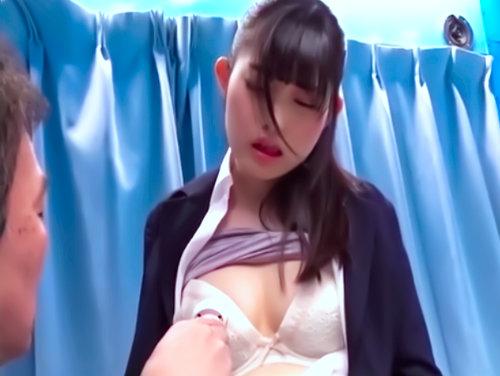 これ､､､ホントに面接ですかぁーーー？！「セクハラ泣き寝入り♪」どうしても内定欲しい就活女学生は喰い放題なんか♡