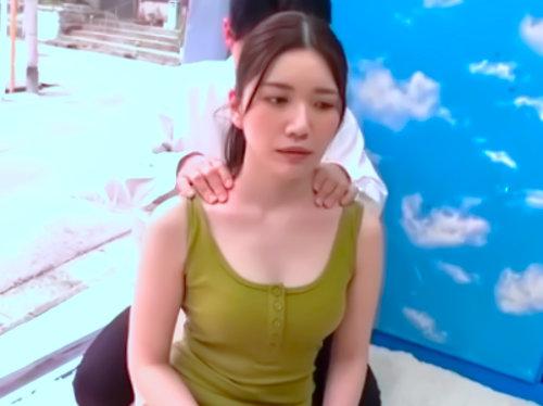 無料マッサージ体験しませんかｗｗｗｗｗｗ買い物途中でMM号に迷い道！清楚美乳な人妻は性感愛撫に速攻NTR堕ち？！