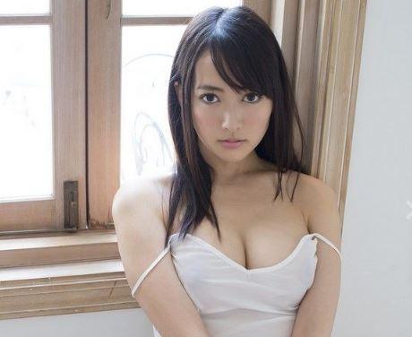 橘梨紗　元Ａ〇Ｂのトップアイドルの決意のデビュー！！初撮りで愛撫に恥じらいながら感じまくり！！！