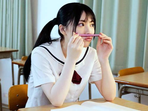 おちんちん大好きーーー♡神しゃぶ！濃厚ねっとり舌使いに亀頭爆発！超絶可愛い女の子が極度のチンしゃぶ中毒ｗｗｗｗｗ