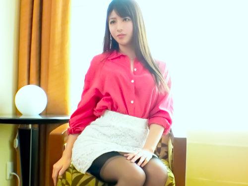 正真正銘のセレブ…超高級人妻がＡＶ撮影だとぉ？！「旦那に飽きちゃってぇ♡」内緒の火遊び！スタイル抜群の美人はチンコ中毒♪