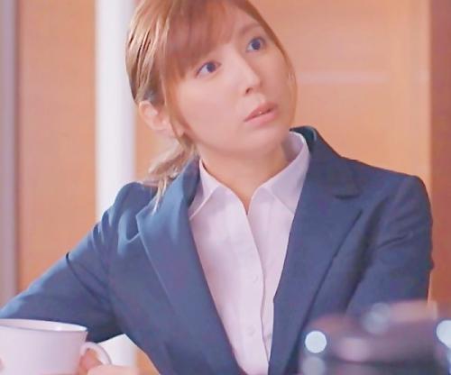 部下にまんまと騙され一晩同部屋にされた美人OLは抵抗空しくケダモノタイムで犯され続ける悲劇！！