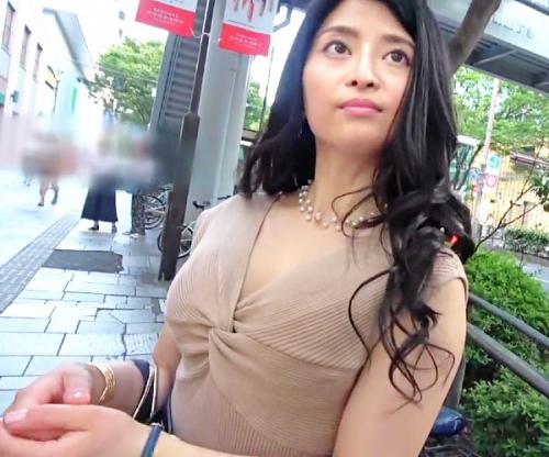 清楚なほどに脱げば超淫乱ｗｗｗ「夫よりすごいですぅーーー♡」浮気セックスで欲求不満を爆発ｗｗｗ