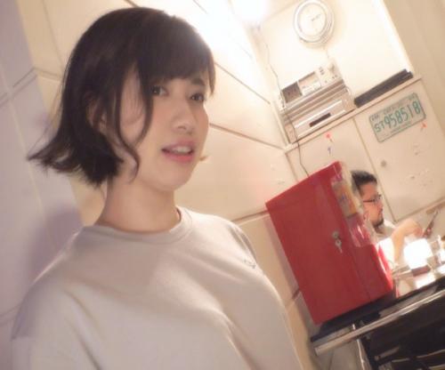 「こんなに濡れちゃってるやん､､､♡」くびれ巨乳な純情乙女が友達放置の性欲剥きだし声我慢ＮＴＲキメちゃったぁ！！