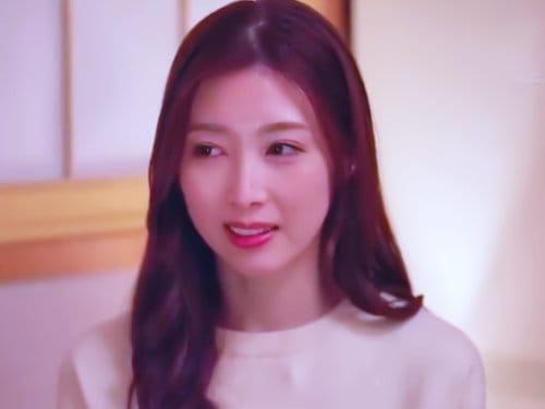 居酒屋で一人飲みする人妻！余裕でSEXやろ？！スレンダーしっかり美乳ｗｗｗ濃厚ベロキスで秒堕ち！清楚美魔女がNTR沼な♪