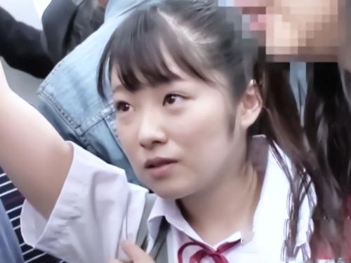 おじさんチンポ､､立派じゃんね･･･♡満員電車の超密着にムクムク欲情！！性欲旺盛な制服天使がオヤジを喰っちまうぜ～～～♡