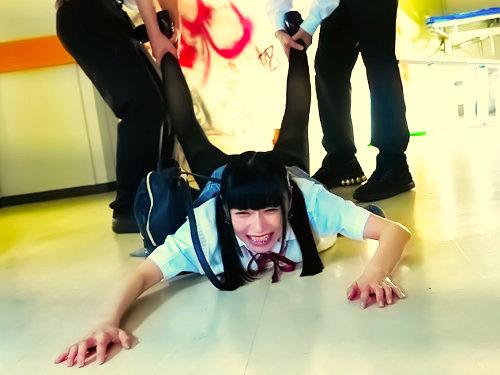 泣き叫んでも誰も助けてくれない超猟奇？！狂った性欲の餌食はお嬢様jkなんてｗｗｗ潮吹きロリ貧乳を強姦凌辱で中出し破壊ｗ