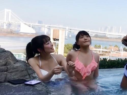 めちゃんこ可愛い二人組！プールで見つけて言葉巧みにヤリ部屋に誘い込んでアゲノリＳＥＸに成功！！