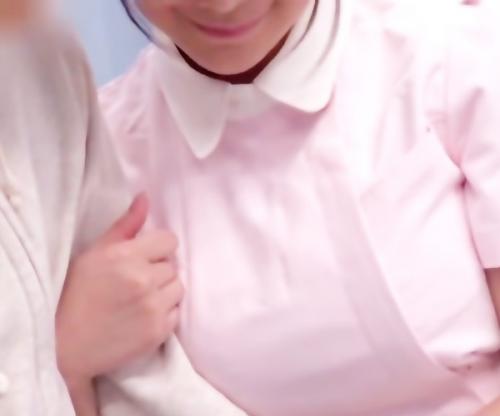 あんまり時間ないんですけど､､､MM号にやってきた素人看護師！休憩中なのに童貞ｸﾝと筆おろしセックスｗｗｗ