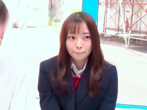 だめだめ！彼氏にバレちゃう､､､！！超絶かわいい女子高生…MM号で破廉恥の餌食になって浮気チンチンに寝取られるなんて！